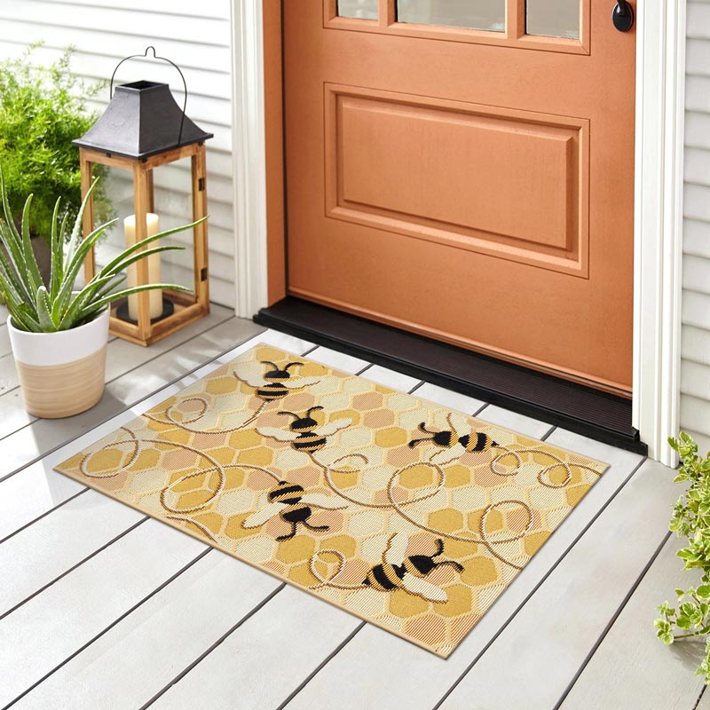 Indoor/Outdoor Honeycomb Rug