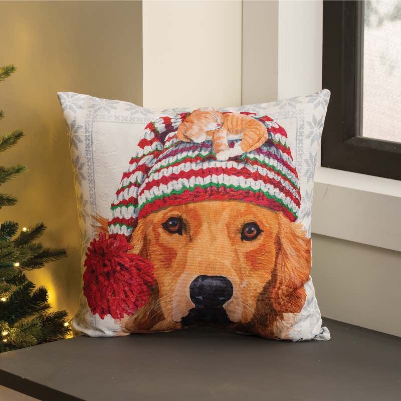 Winter Hat Golden Retriever Pillow, 18