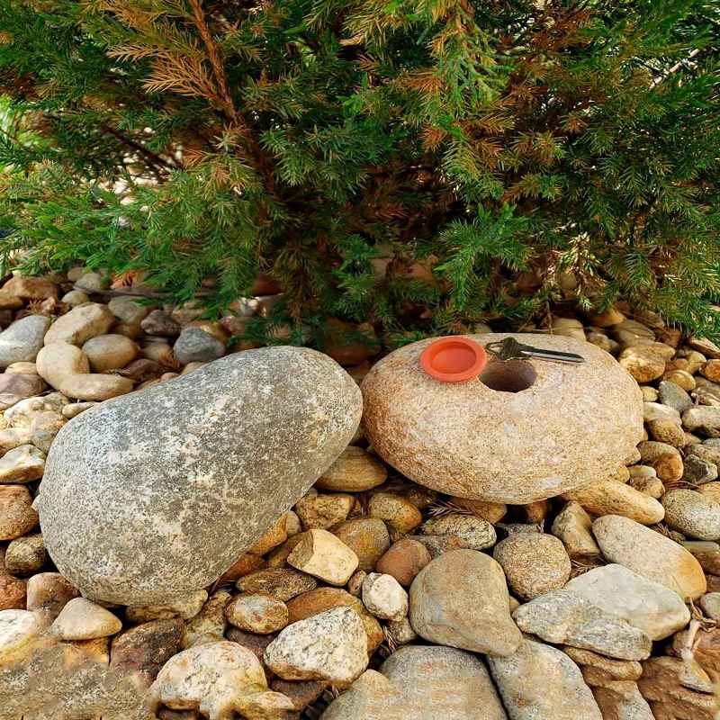 Key-Hiding Stone