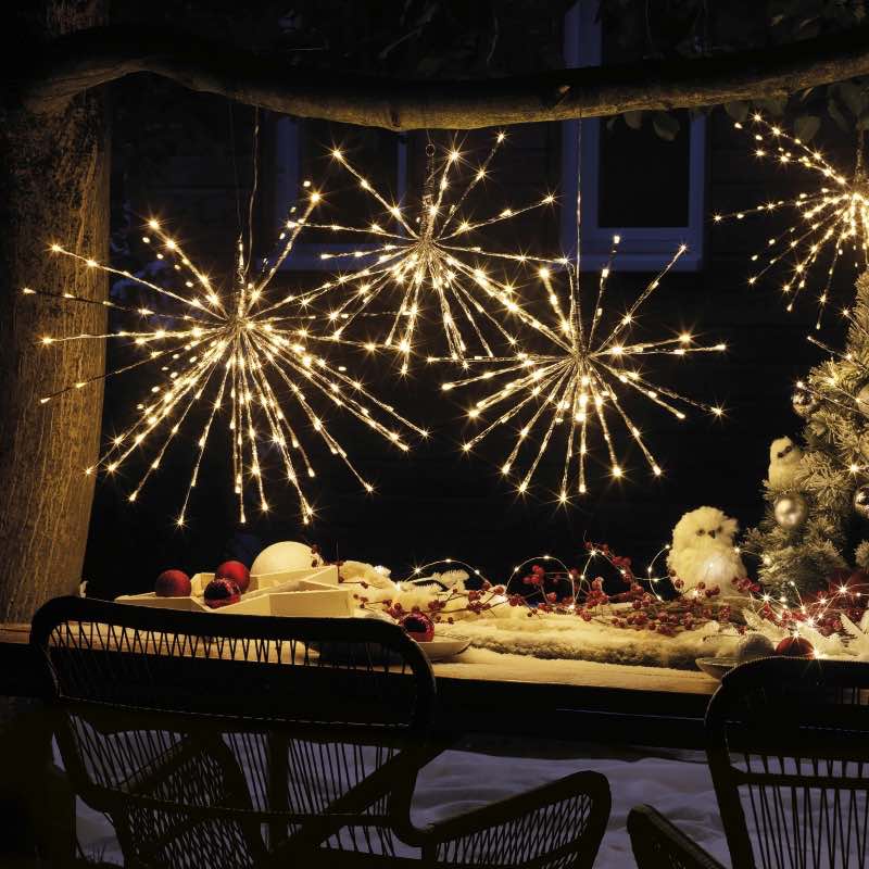 Indoor/Outdoor Polestar Light