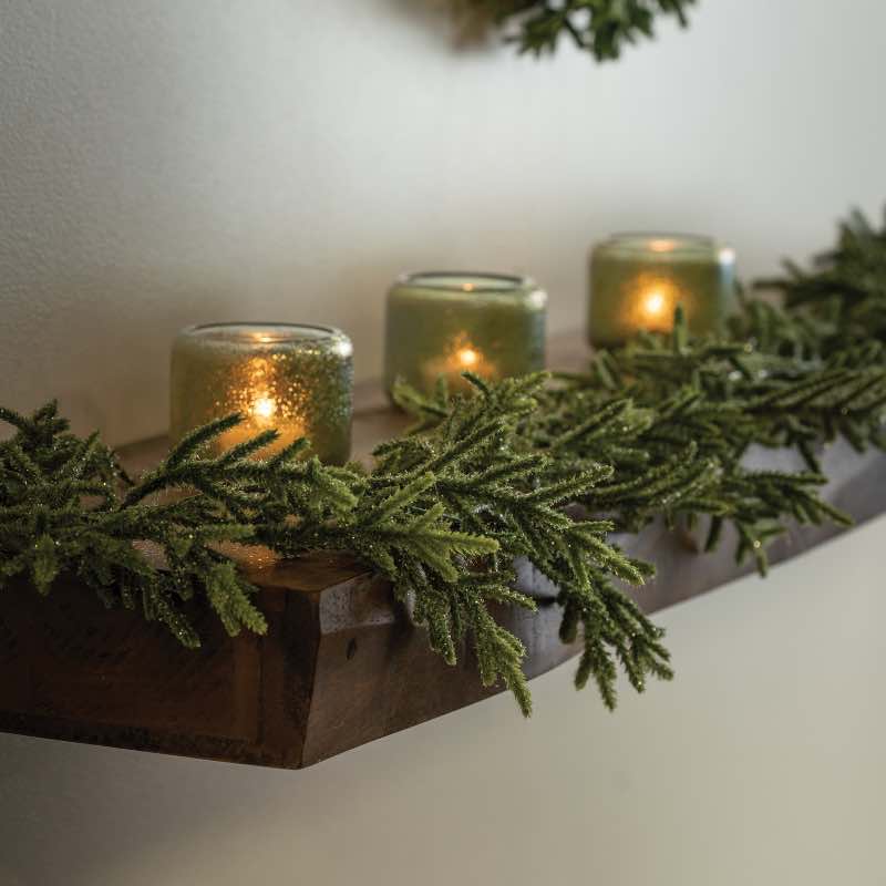Shimmer Garland, 70